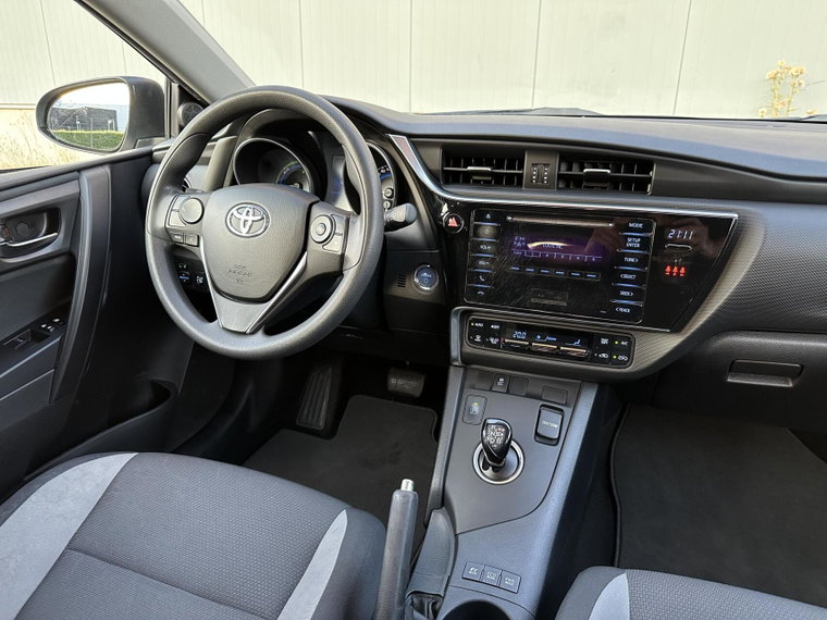 Vehicle Image 13