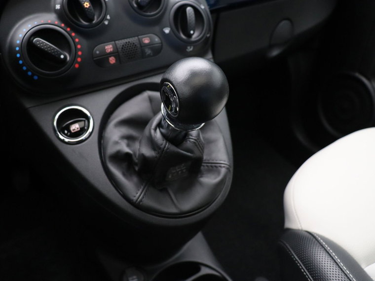 Vehicle Image 26