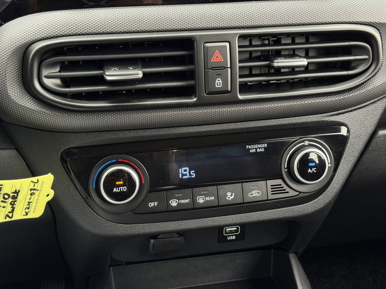 Vehicle Image 27
