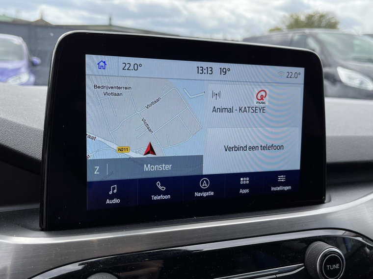 Vehicle Image 19