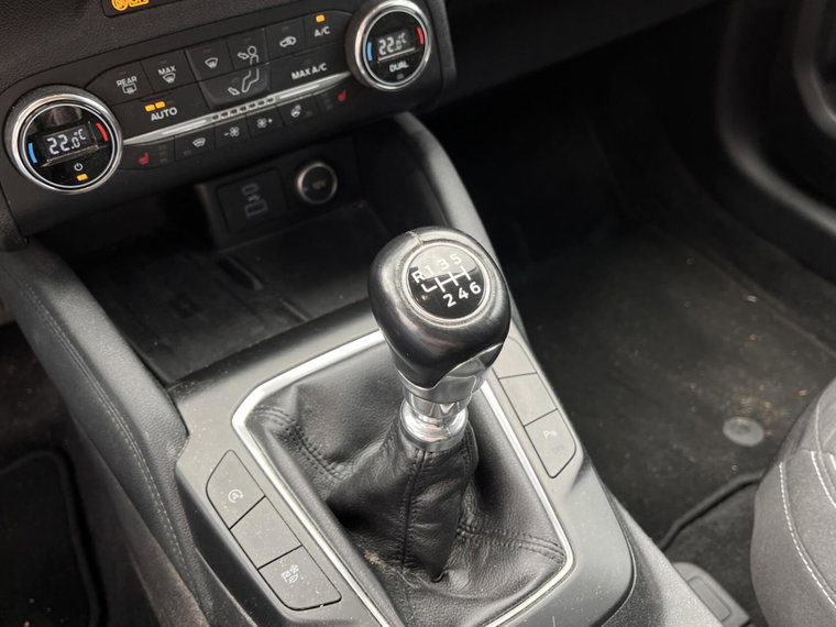 Vehicle Image 24