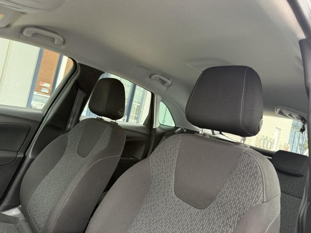 Vehicle Image 26