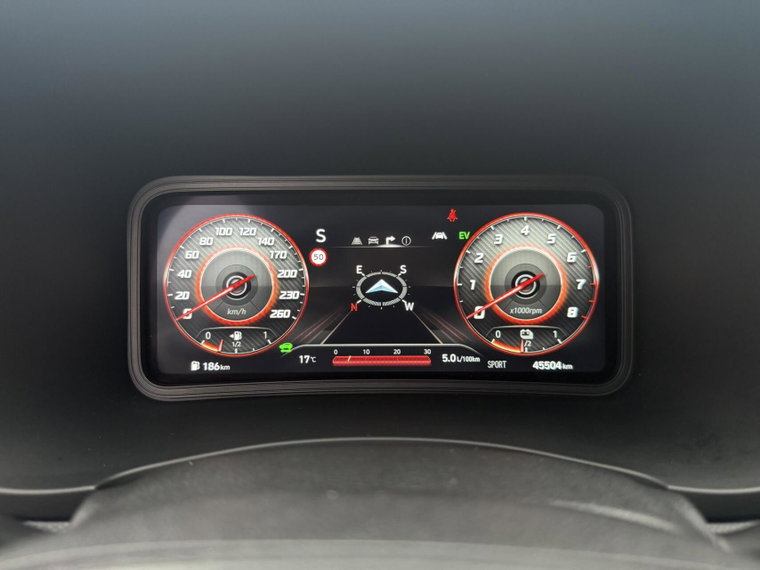 Vehicle Image 30