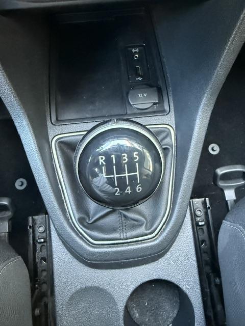 Vehicle Image 35