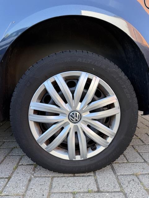 Vehicle Image 38