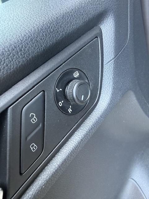 Vehicle Image 43