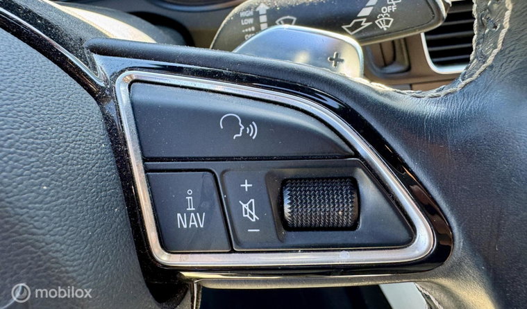 Vehicle Image 29