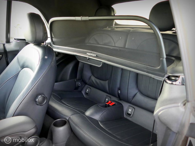 Vehicle Image 38