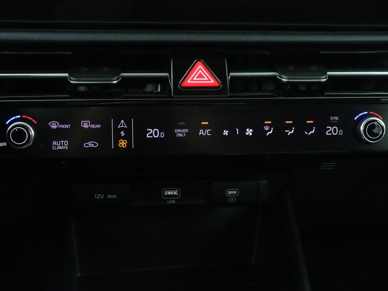 Vehicle Image 26