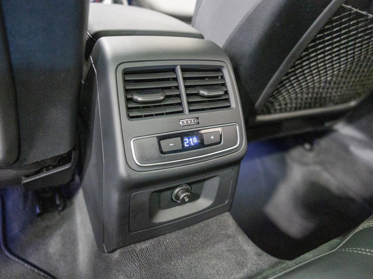Vehicle Image 39