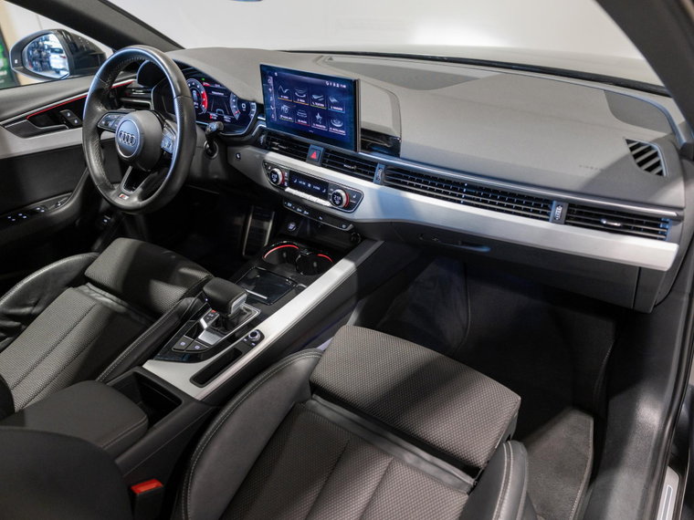 Vehicle Image 8