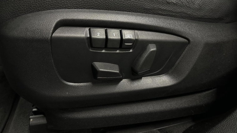 Vehicle Image 37