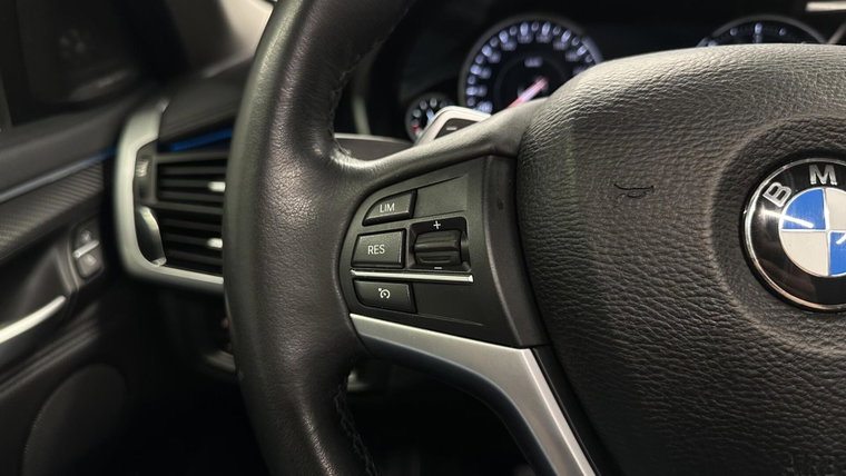 Vehicle Image 39