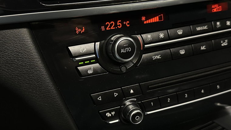 Vehicle Image 60