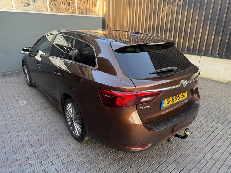 Vehicle Image 14