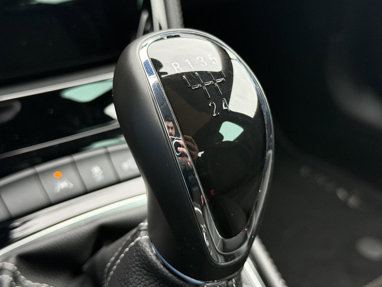 Vehicle Image 31
