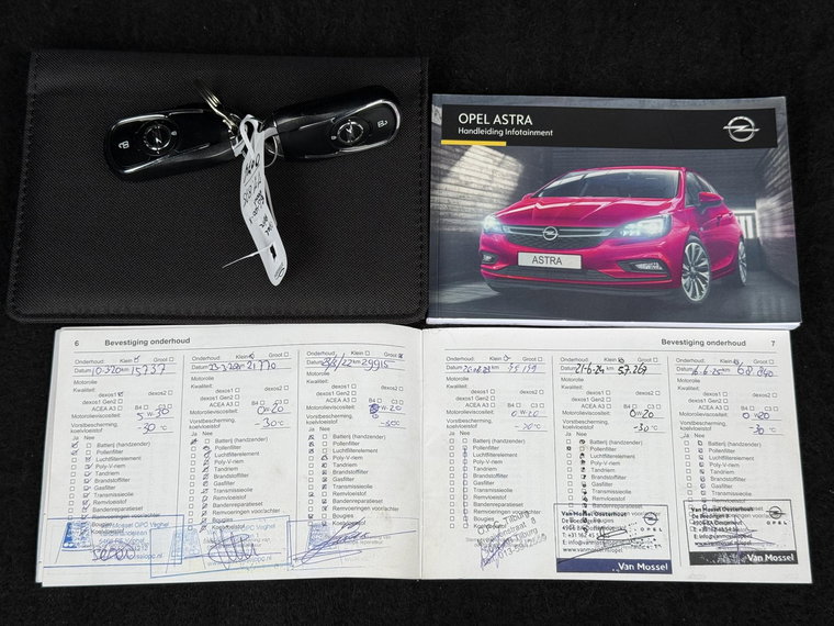 Vehicle Image 36
