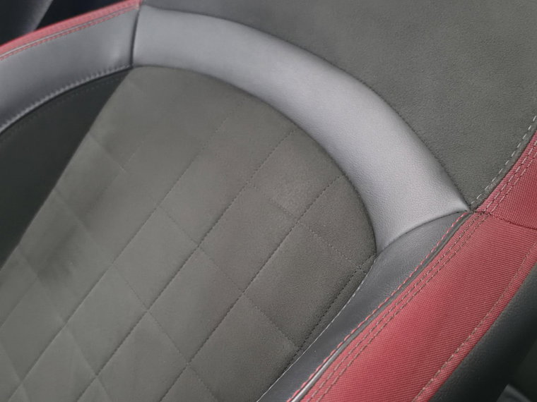 Vehicle Image 35