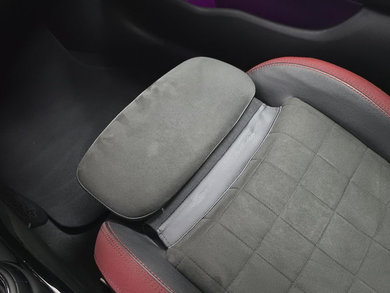 Vehicle Image 37