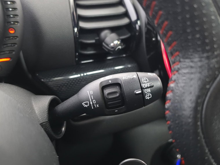 Vehicle Image 41
