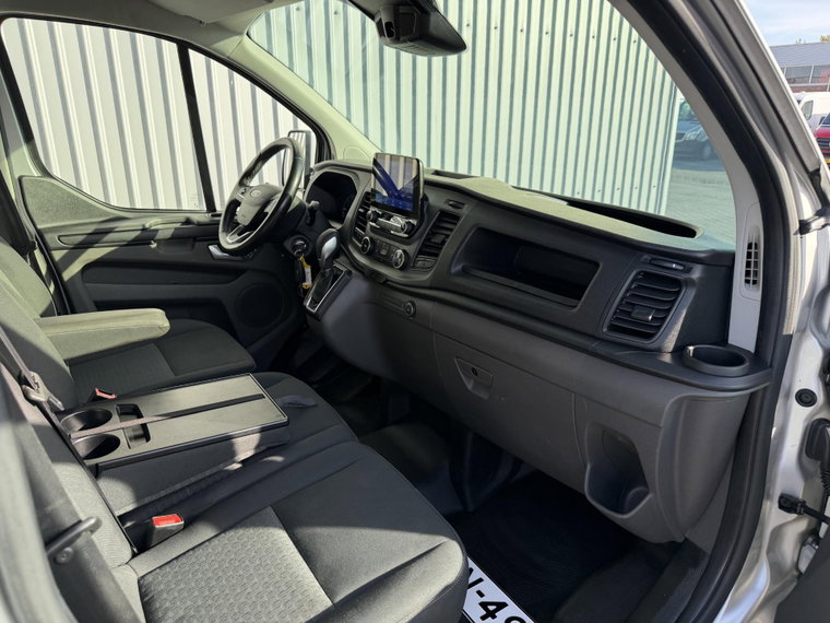 Vehicle Image 18