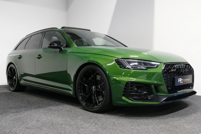 Vehicle Image 21