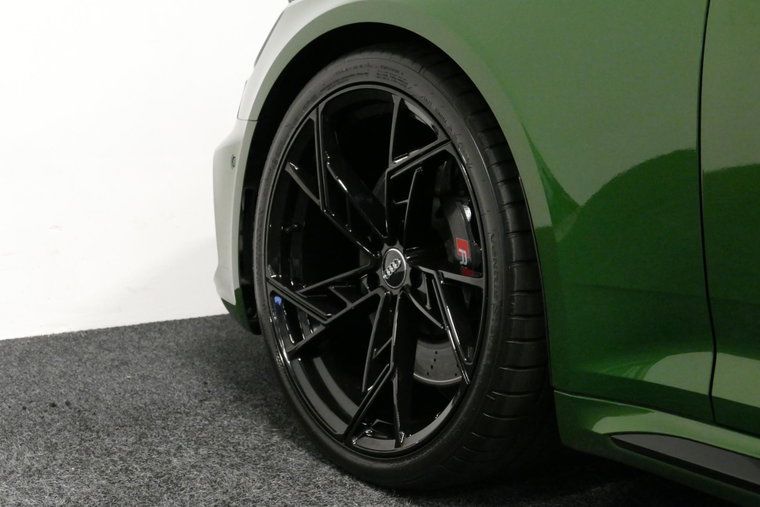 Vehicle Image 24