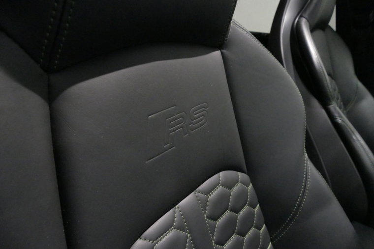 Vehicle Image 48