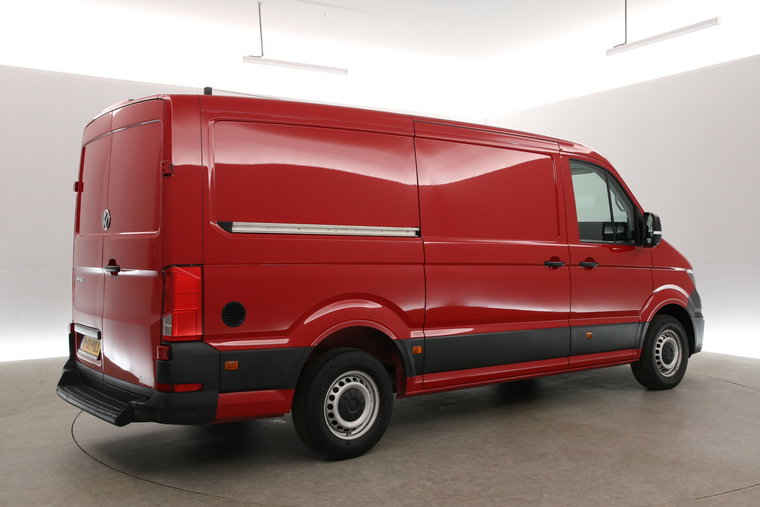 Vehicle Image 25
