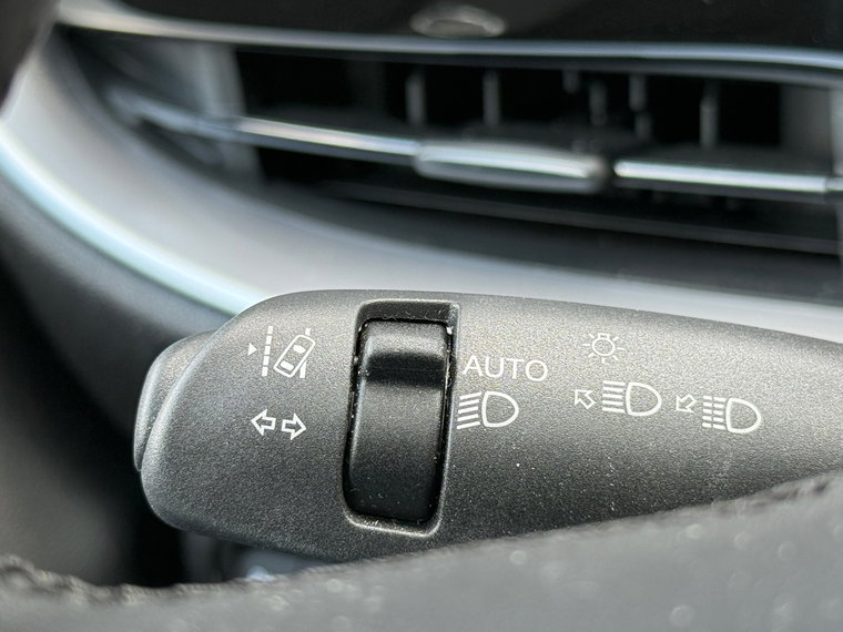 Vehicle Image 28