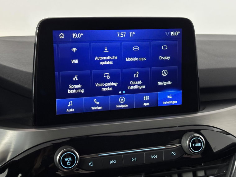 Vehicle Image 30