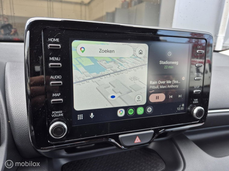 Vehicle Image 10