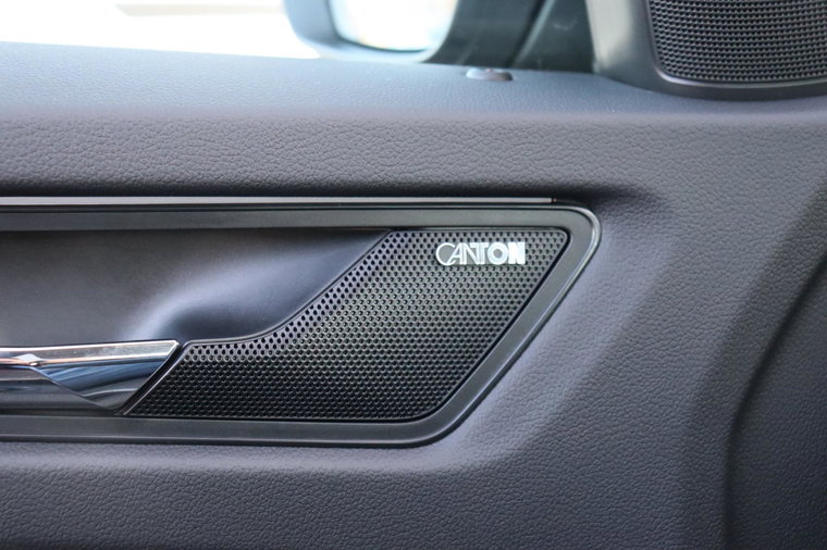 Vehicle Image 27
