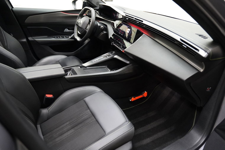 Vehicle Image 37