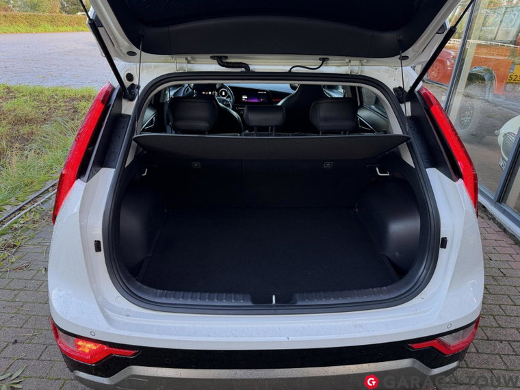 Vehicle Image 32