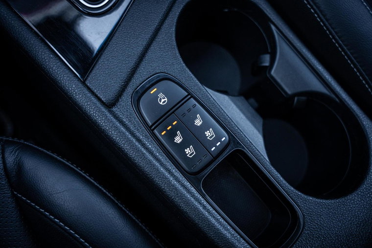 Vehicle Image 21