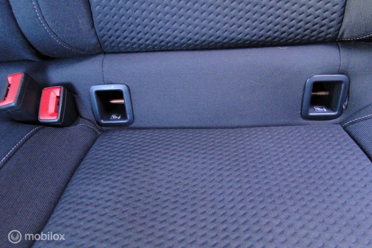 Vehicle Image 27