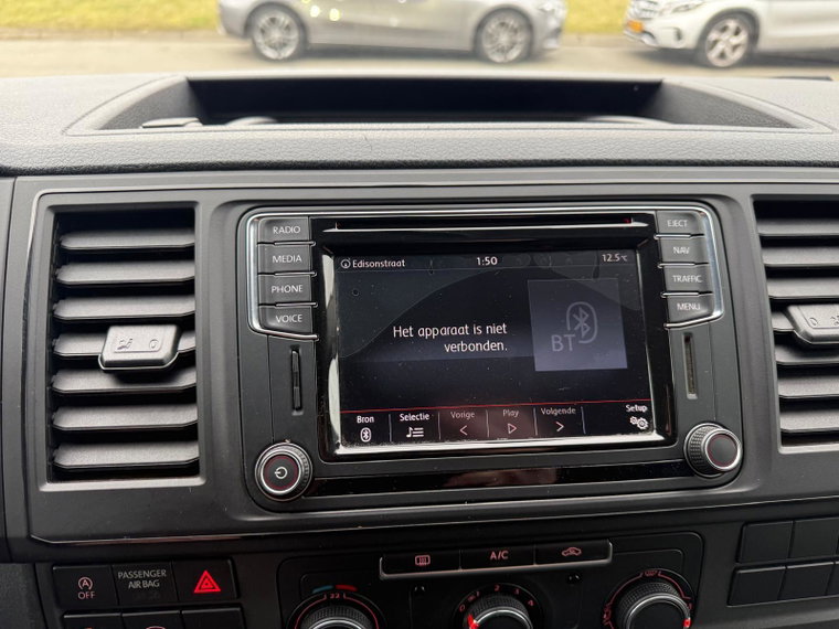 Vehicle Image 27