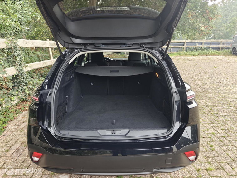 Vehicle Image 28