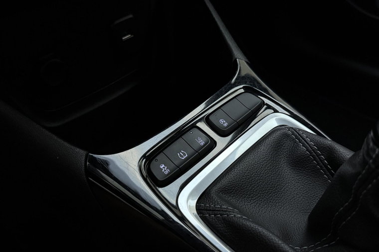 Vehicle Image 23