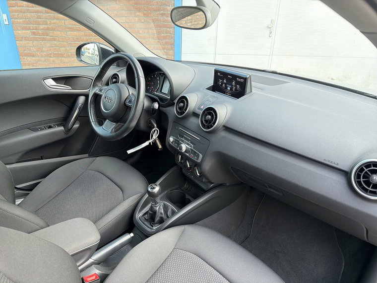 Vehicle Image 31