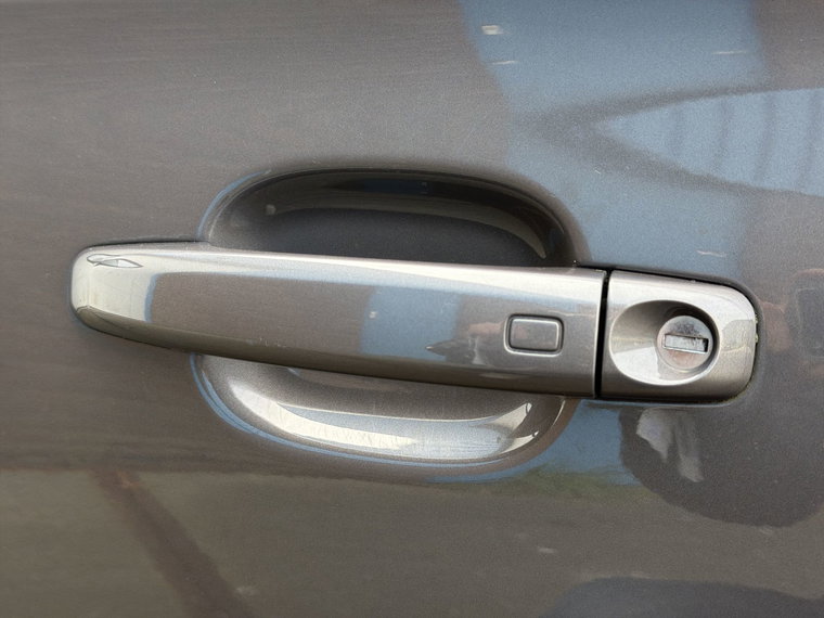 Vehicle Image 33