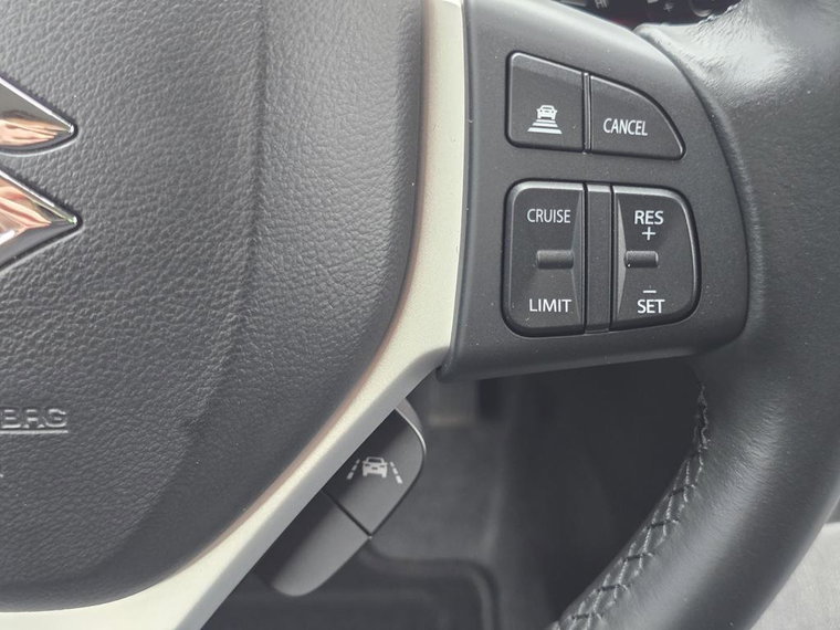 Vehicle Image 23
