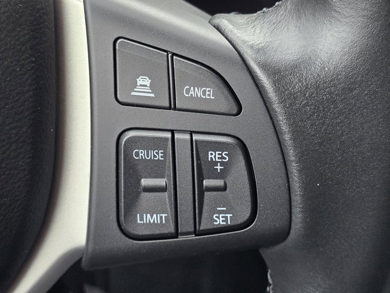 Vehicle Image 24