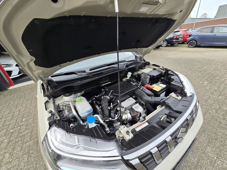 Vehicle Image 33