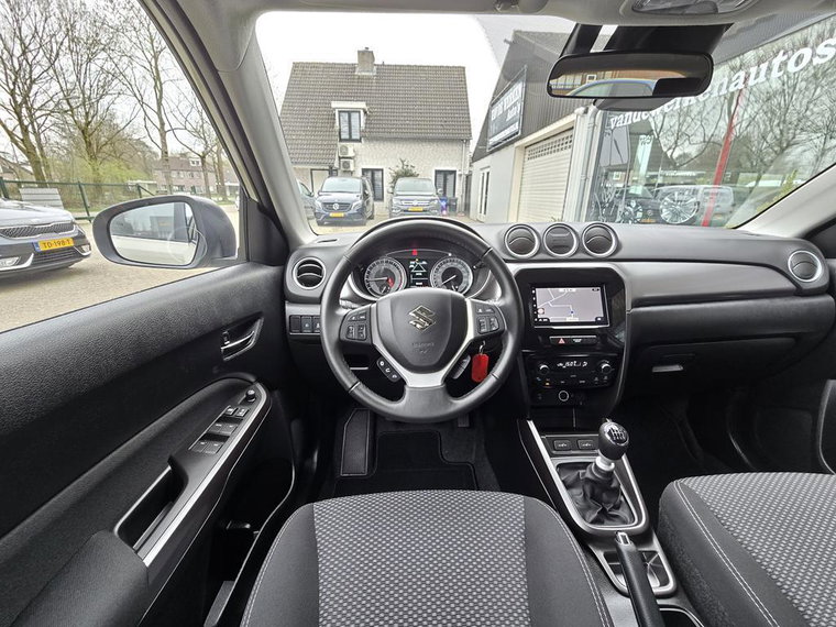 Vehicle Image 11