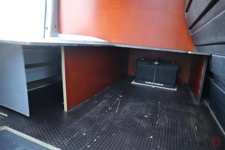 Vehicle Image 35