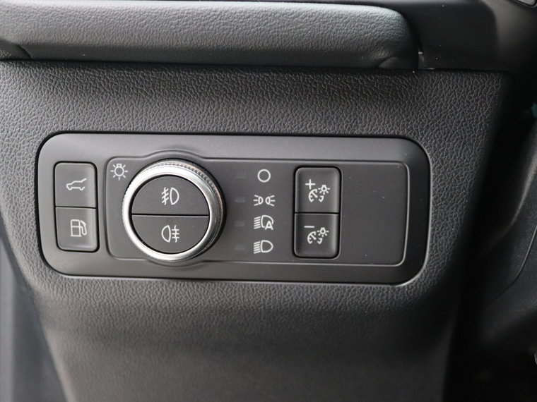 Vehicle Image 26