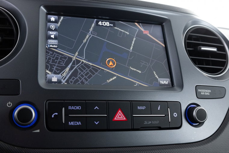 Vehicle Image 12