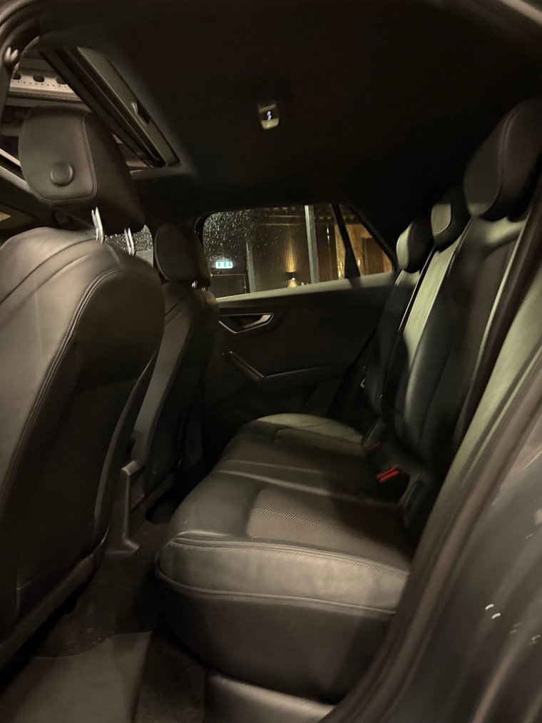Vehicle Image 30